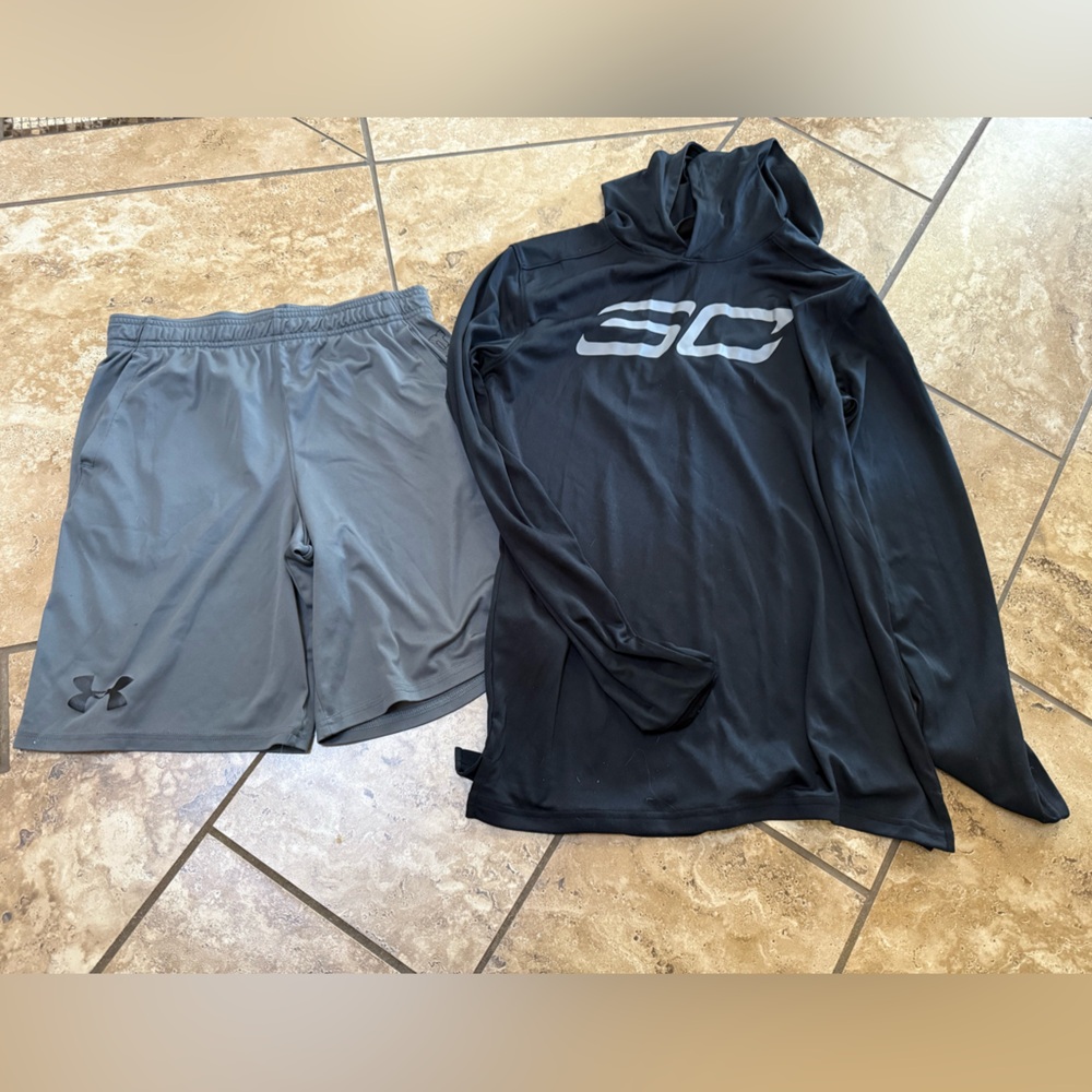 Under Armour basketball shorts & SC Curry dri fit hooded pullover top outfit